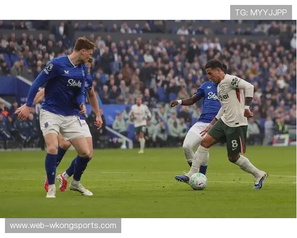 切尔西中场看似人多，实则控不住比赛，问题出在哪？