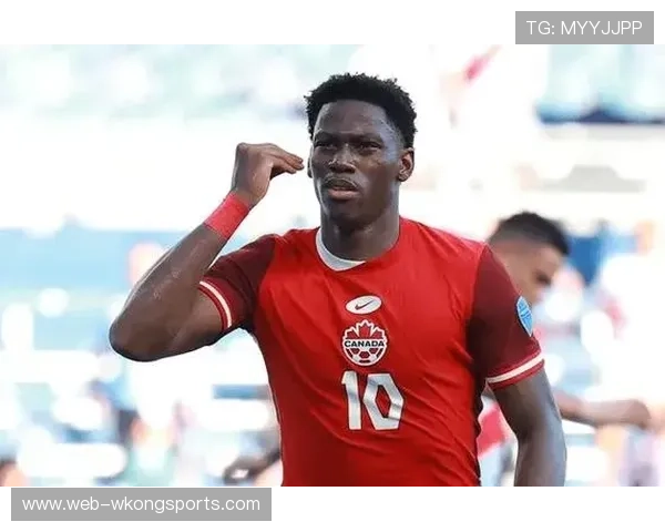 乔纳森·戴维从中锋到二前锋的角色演变分析