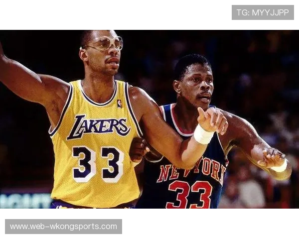 张伯伦内线统治力强于贾巴尔，篮板与盖帽全面拉开差距