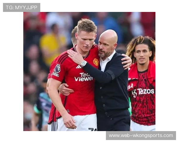 滕哈格豪赌曼联“新体系”，阵容大换血暴露致命短板：弃大牌、用新人，更衣室危机暗流涌动？